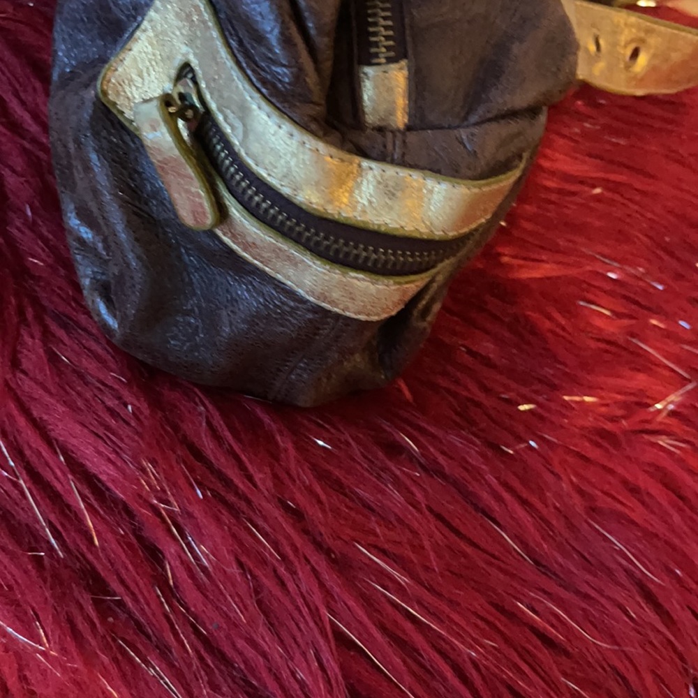 Authentic BCBG Bag - Picture 4 of 5